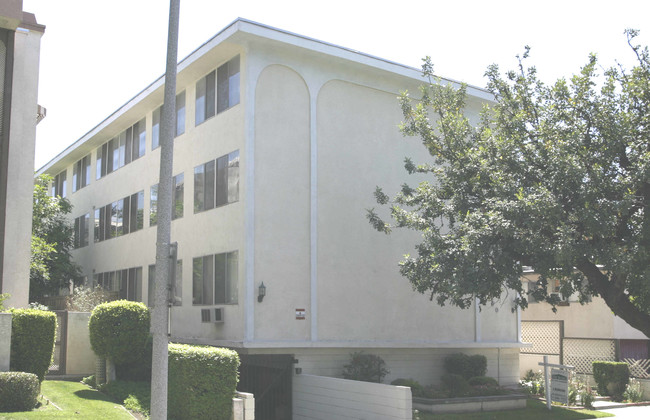 160 Michigan Ave in Pasadena, CA - Foto de edificio - Building Photo