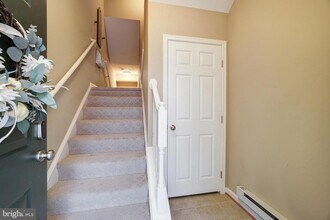 25390 Patriot Terrace in Aldie, VA - Building Photo - Building Photo