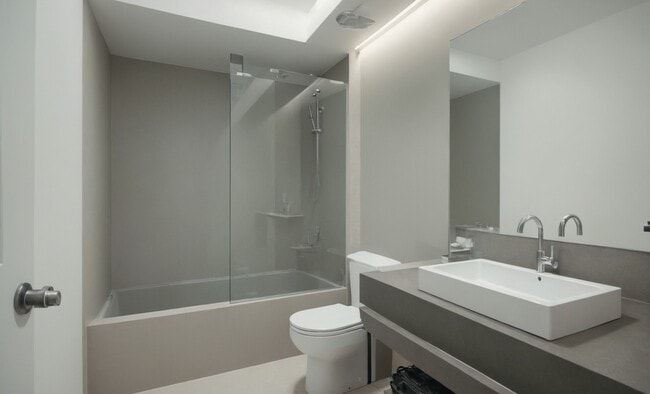 100 Elm St, Unit 1 in Quincy, MA - Building Photo - Building Photo