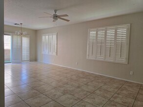 8993 Castledowns St in Las Vegas, NV - Building Photo - Building Photo