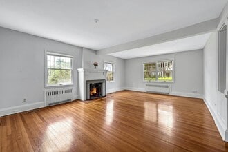 10 Carman Rd in Scarsdale, NY - Building Photo - Building Photo