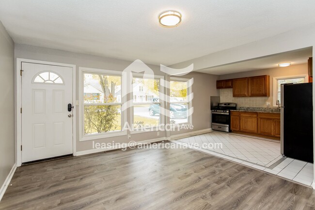 20019 Lexington in Redford Township, MI - Foto de edificio - Building Photo