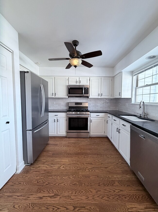 94 Stevens Dr in Schaumburg, IL - Building Photo - Building Photo