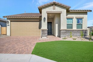 19321 W Luke Ave in Litchfield Park, AZ - Building Photo