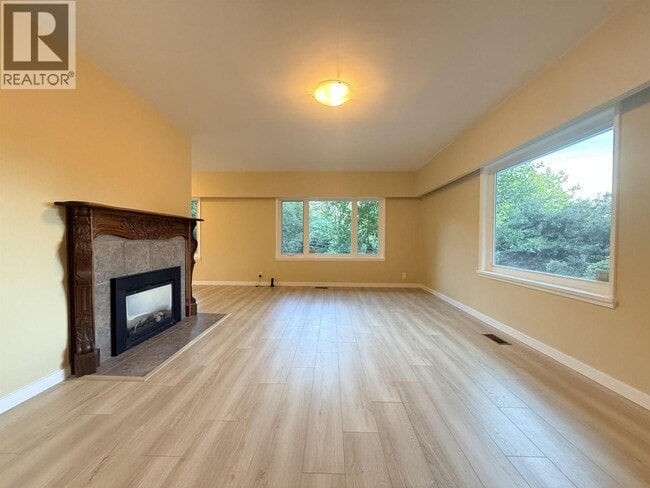 property at 111 Bonnymuir Dr