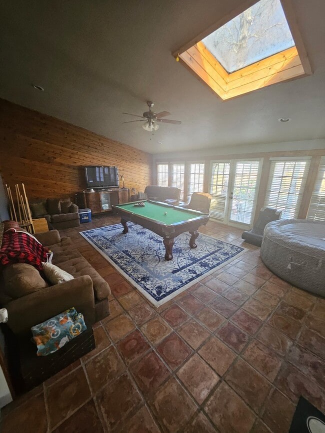 1844 Rollingwood Dr in Huntsville, TX - Building Photo - Building Photo