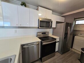 10343 Greenhouse Rd in Pembroke Pines, FL - Building Photo - Building Photo