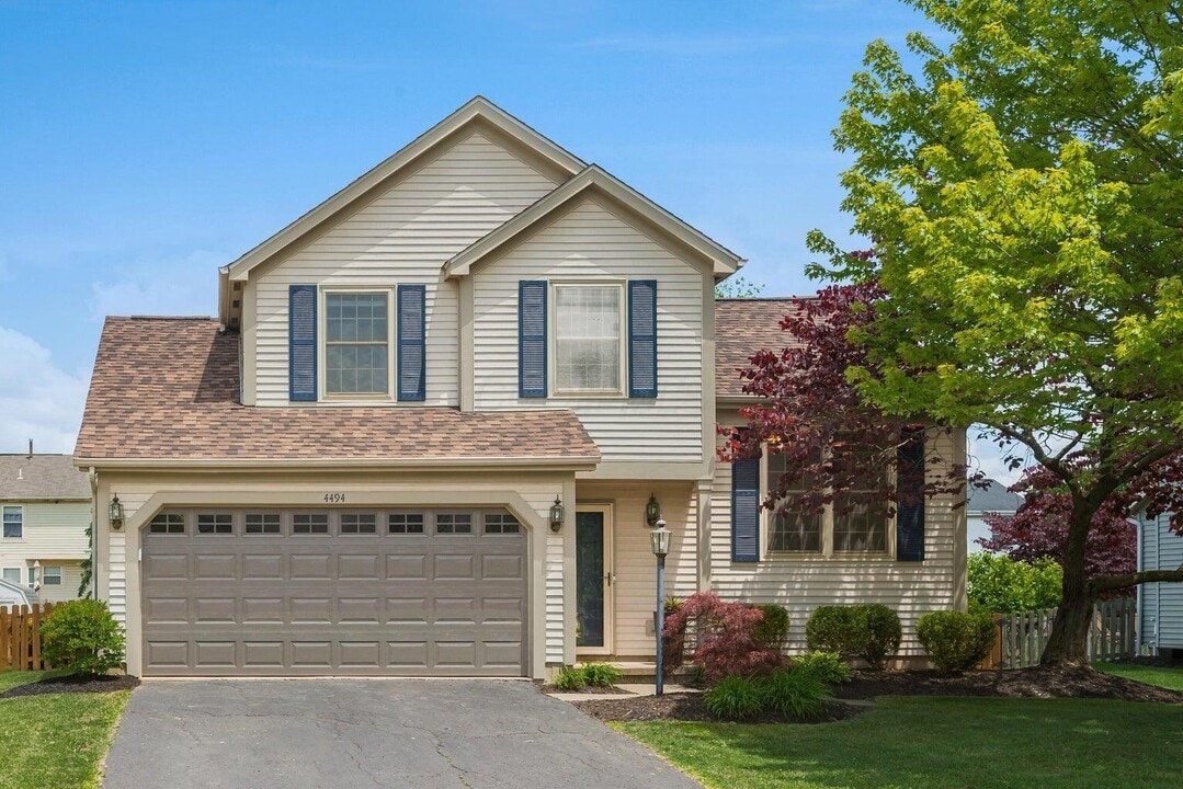 4494 Earman Dr in Hilliard, OH - Building Photo