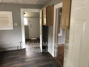 104 Grady St in Griffin, GA - Building Photo - Building Photo