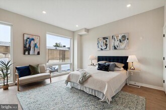 308 W Chelten Ave in Philadelphia, PA - Building Photo - Building Photo