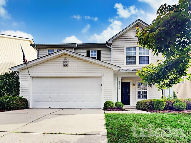 13809 Riding Hill Ave in Charlotte, NC - Building Photo - Building Photo