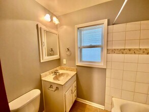 719 5th St NW in Grand Rapids, MI - Building Photo - Building Photo