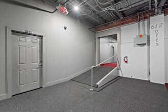 612 W Texas Ave in Baytown, TX - Building Photo - Building Photo
