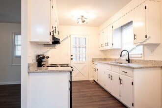 2416 Hillside Dr in Macon, GA - Building Photo - Building Photo