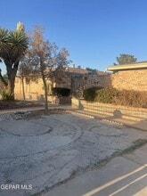 2820 E Glen Dr in El Paso, TX - Building Photo - Building Photo