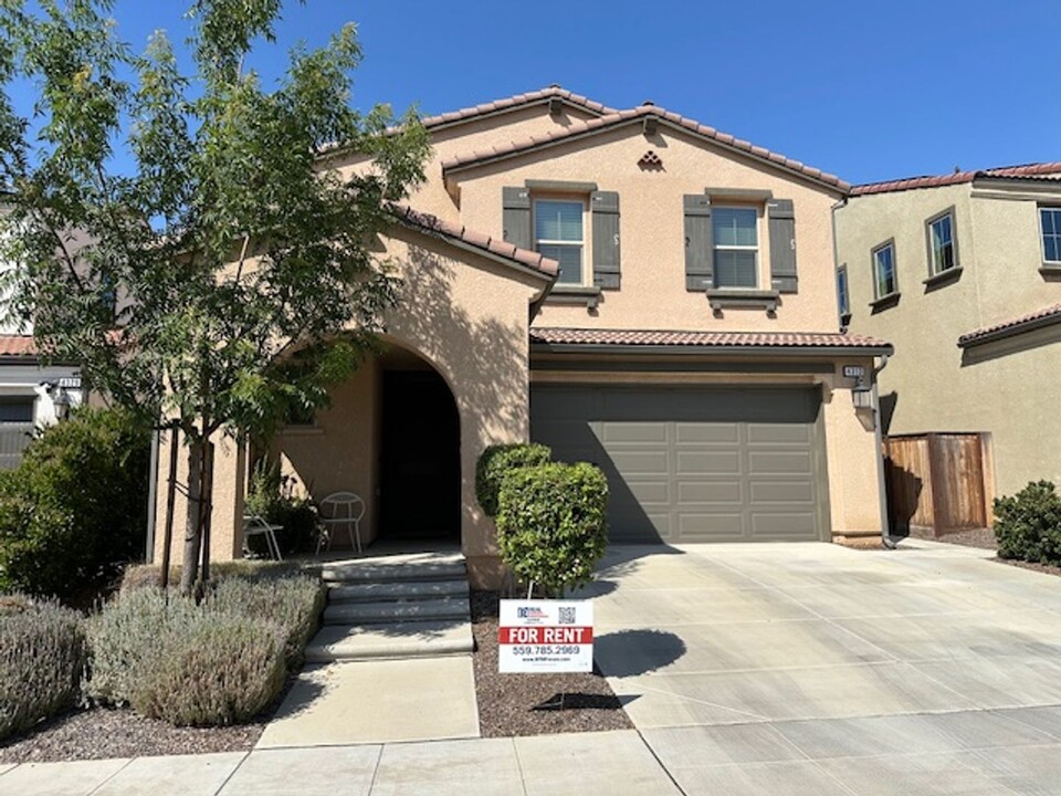 4313 Horizon Dr in Madera, CA - Building Photo
