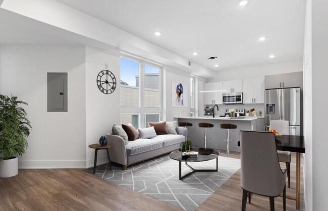 1721 Ridge Ave in Philadelphia, PA - Foto de edificio - Building Photo