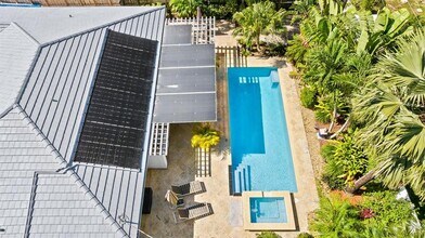 541 NE 26th Ave in Pompano Beach, FL - Foto de edificio - Building Photo