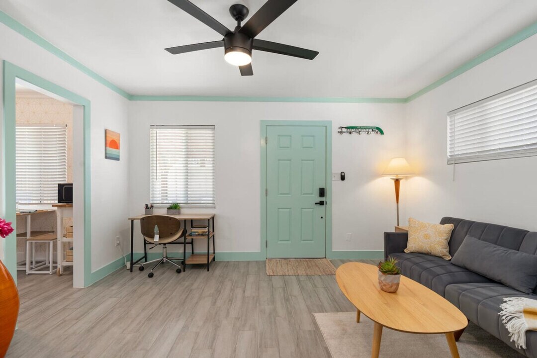 1407 E McKinley St in Phoenix, AZ - Foto de edificio