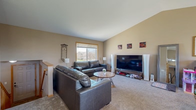 5369 Ridgeview Dr NW in Rochester, MN - Building Photo - Building Photo