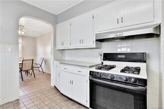 215 N 7th Ave in Mount Vernon, NY - Building Photo - Building Photo