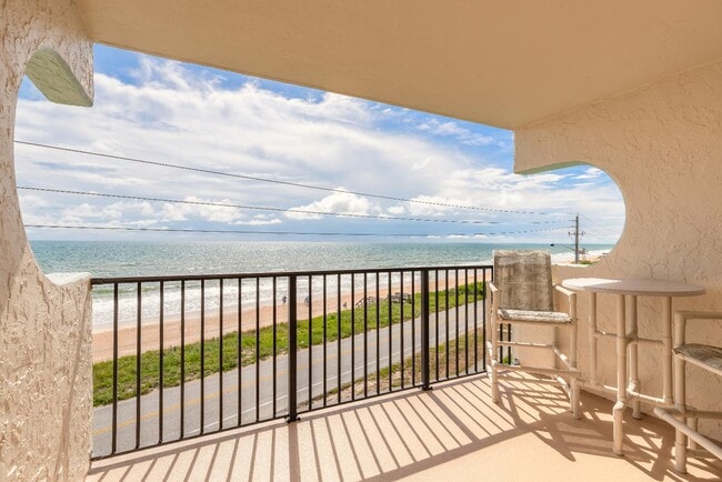 2222 Ocean Shore Blvd in Ormond Beach, FL - Building Photo - Building Photo