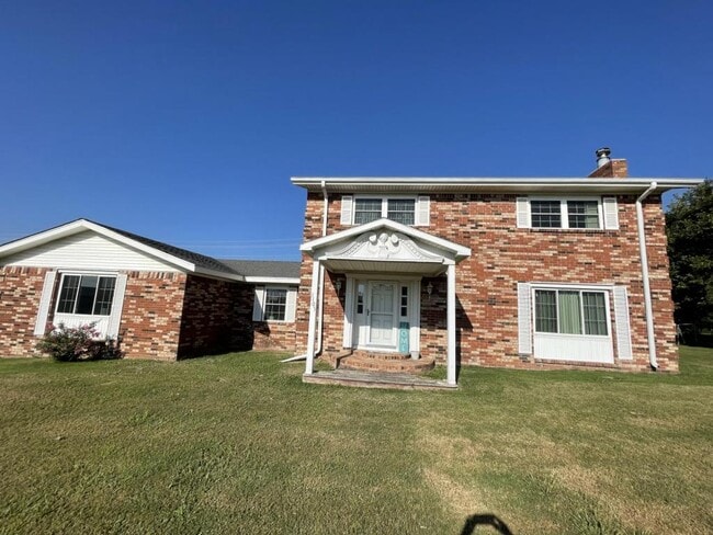 property at 1551 N Heritage Ln