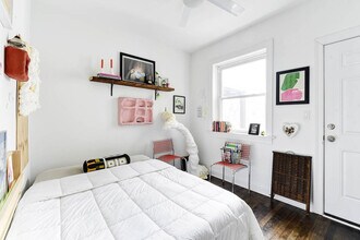 2613 N Fairfield Ave, Unit 2 in Chicago, IL - Building Photo - Building Photo