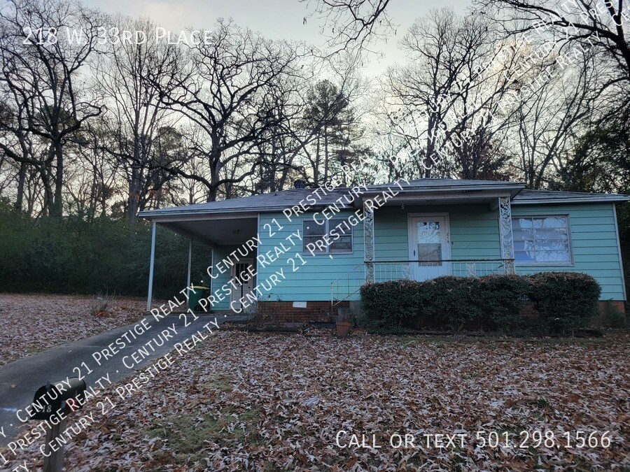 218 W 33rd Pl in North Little Rock, AR - Building Photo