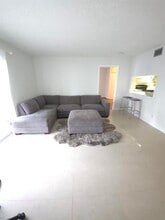 3909 N Ocean Blvd, Unit 115 in Fort Lauderdale, FL - Foto de edificio - Building Photo
