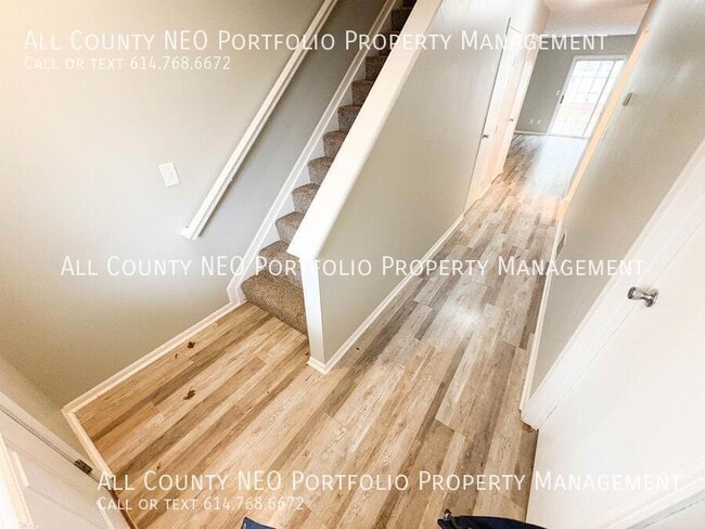 6755 Axtel Dr in Canal Winchester, OH - Building Photo - Building Photo