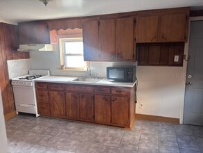 140 North Ave in Dunellen, NJ - Foto de edificio - Building Photo