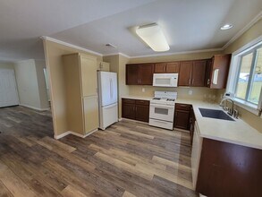 1099 Walnut St in Brawley, CA - Building Photo - Building Photo
