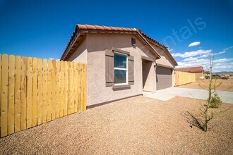 7143 Morning Side Dr in Kingman, AZ - Building Photo - Building Photo