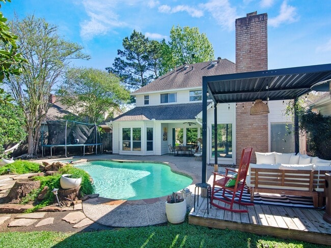 property at 25 Cokeberry St