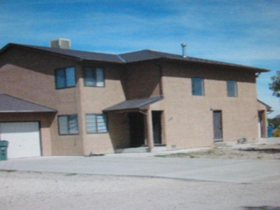 123 W Cokedale Dr in Pueblo West, CO - Building Photo