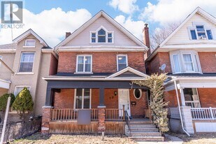 20 Sherman Ave S in Hamilton, ON - Building Photo