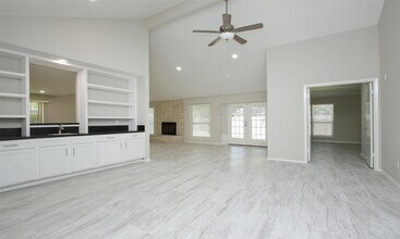 833 Lakeview Dr in Sugar Land, TX - Foto de edificio - Building Photo