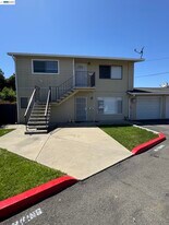 416 Grove Way in Hayward, CA - Building Photo