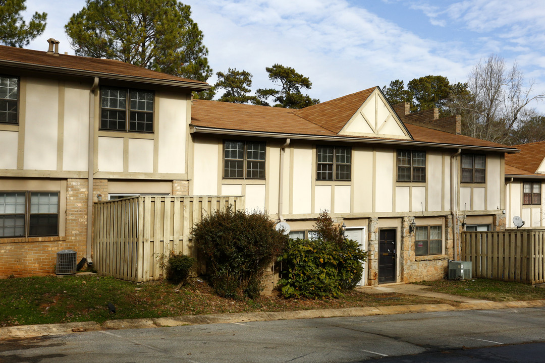 Stone Mountain Townhomes in Stone Mountain, GA - Building Photo