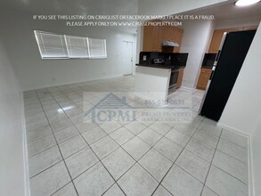 491 Banks Rd in Margate, FL - Building Photo - Interior Photo