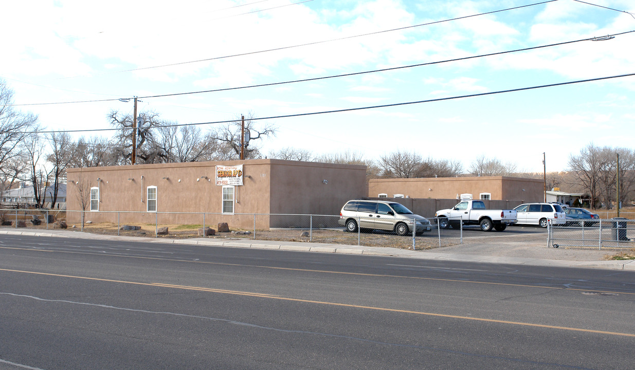 1121 S Main St in Belen, NM - Building Photo