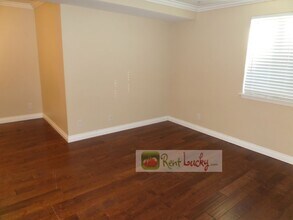 300 10th Ave in Seattle, WA - Building Photo - Building Photo