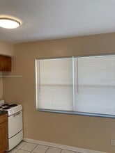 1021 NE 17th Ave in Fort Lauderdale, FL - Building Photo - Building Photo