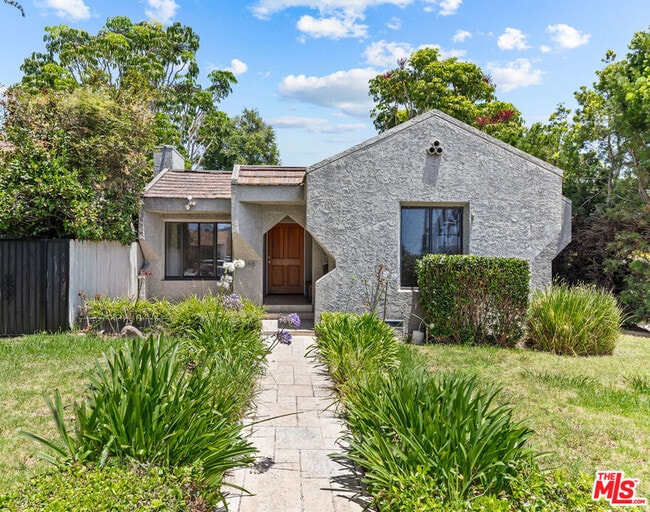 2148 Veteran Ave in Los Angeles, CA - Building Photo - Building Photo