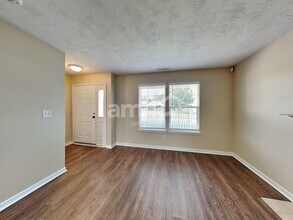 717 Breakers Ln in Fortville, IN - Building Photo - Building Photo