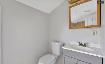 3518 W 8th St in Cincinnati, OH - Building Photo - Building Photo