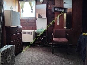 208 S Palmetto Ave in Marshfield, WI - Foto de edificio - Building Photo