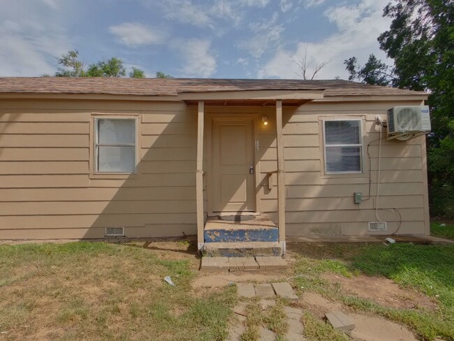 property at 2448 S Holyoke St