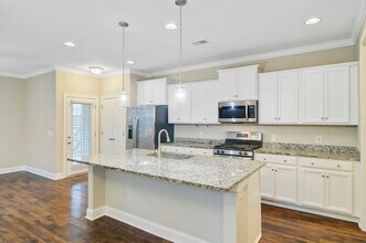 4103 Rigsby Ln in Charleston, SC - Foto de edificio - Building Photo